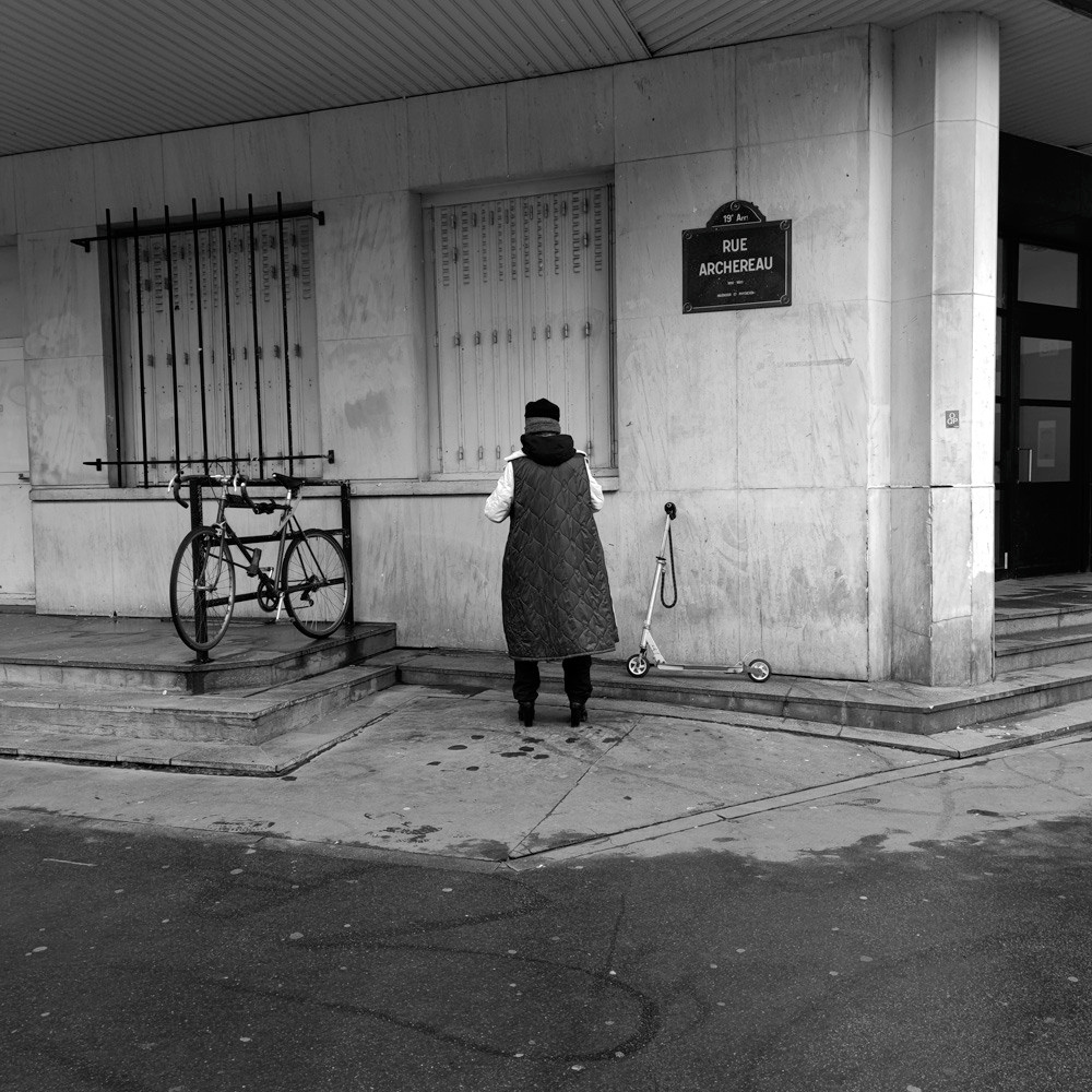 DISTANANCE. Documentary photographer in Yerevan Vaghinak Ghazaryan