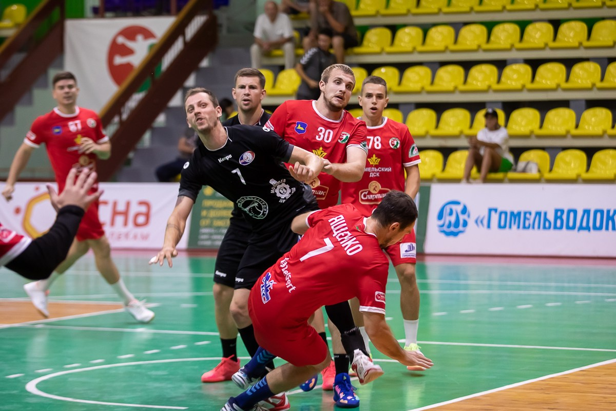 Спортивные фоторепортажи с гандбольных матчей