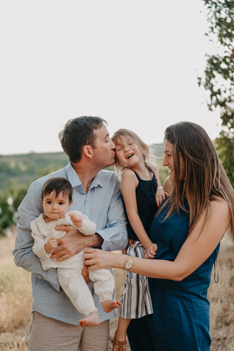 Jelena Milos Dunja i Mila / porodicno fotografisanje. Deciji i porodicni fotograf u Beogradu Oksana Skendzic