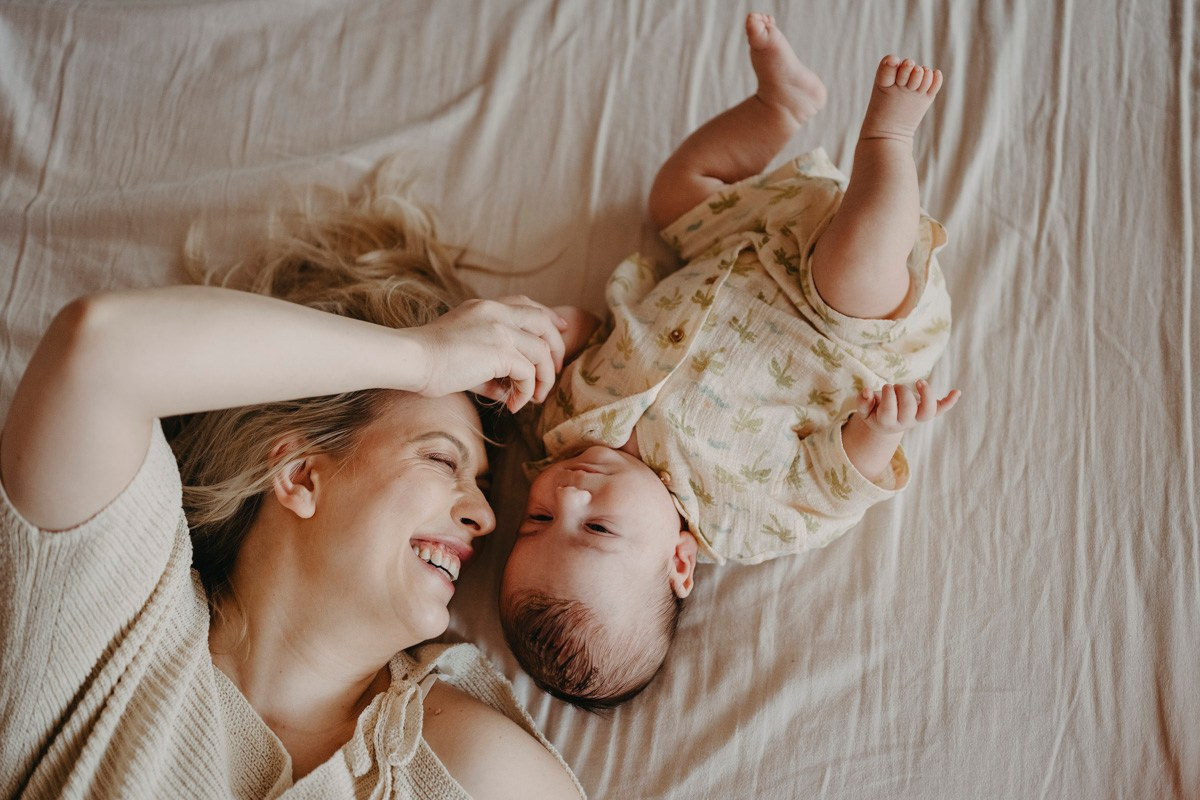 Jelena, Uros i Vasilije / porodicno fotografisanje kod kuce. Deciji i porodicni fotograf u Beogradu Oksana Skendzic