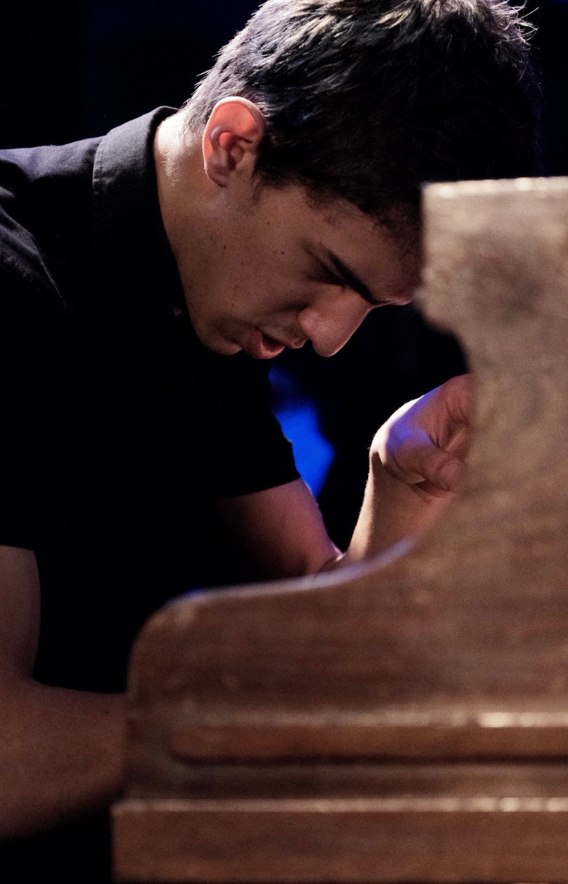 Theater Gesher. Middle East Photo Agency — Weddings, Bar & Bat Mitzvahs, Brit Milah, Theater, Magnets, Portraits