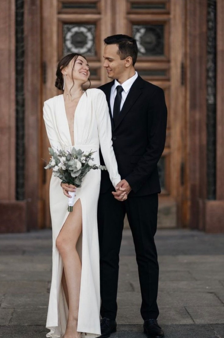 Posa di base per un servizio fotografico di coppia