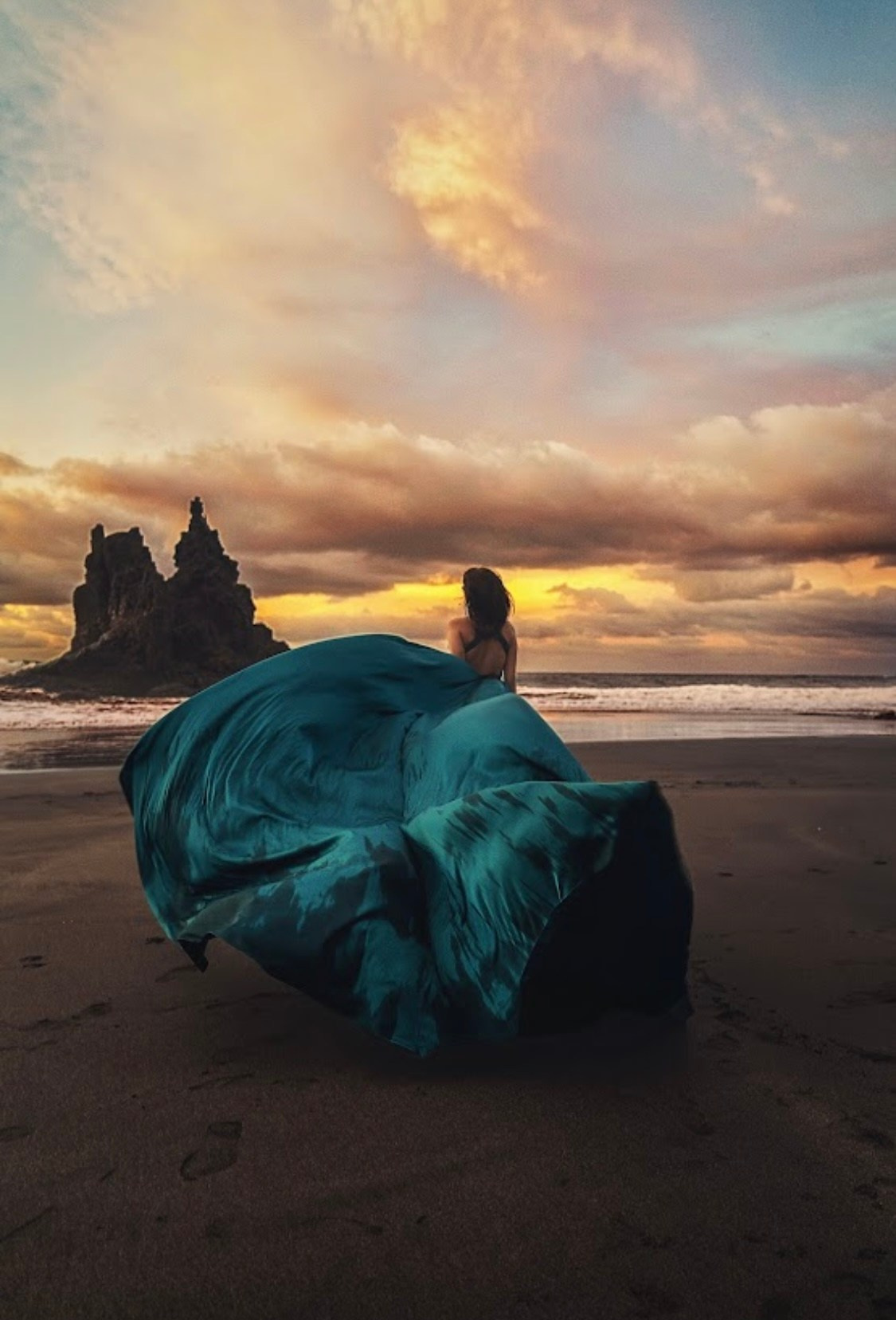 Sesión con vestido volador en Tenerife. Fotógrafa de familias, bodas, comuniones, newborn, premamá en Tenerife | Sesiones con vestidos voladores | Tania Bonnet