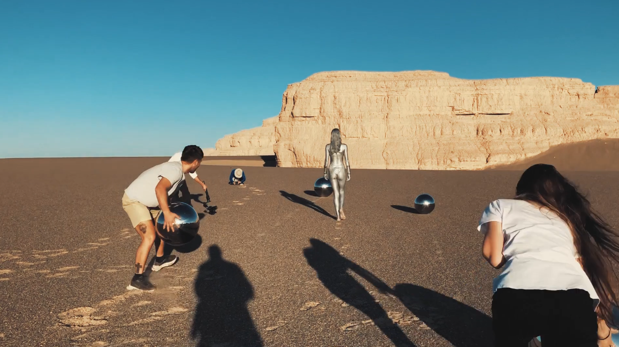 BTS ART PROJECT IN DESERT. Сhillfilms
