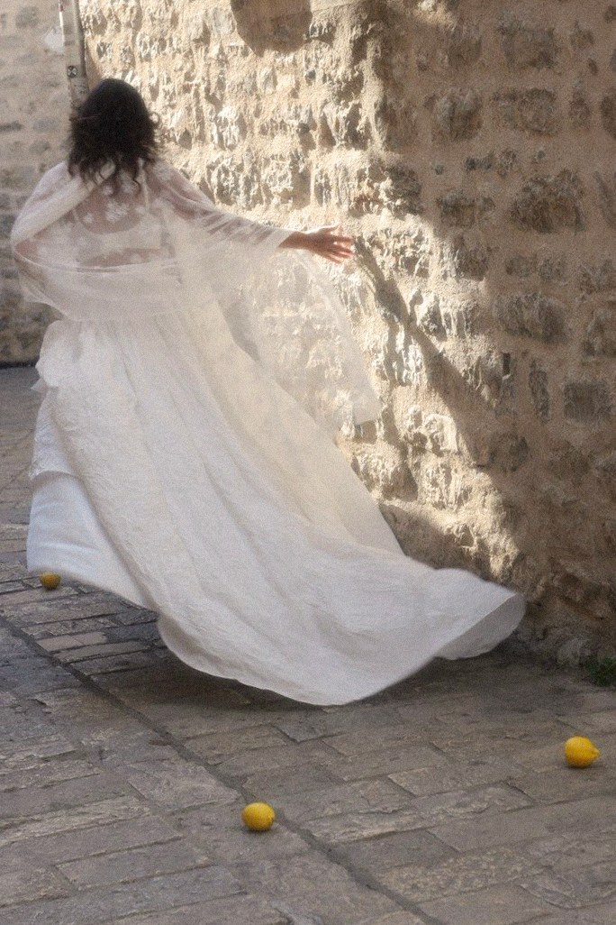 NASTYA ANIKINA Wedding dress. Minimalist brand photographer & videographer | Raw sincerity. Pure Form