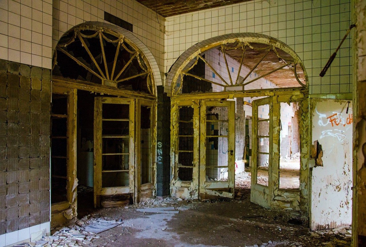 Aesthetic of Chaos. Katerina Kiper Photography