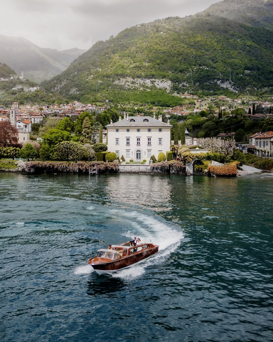How Much Does a Luxury Lake Como Wedding Cost in 2026? A Transparent Financial Guide. Destination Wedding Photographer Alex Pasarelu