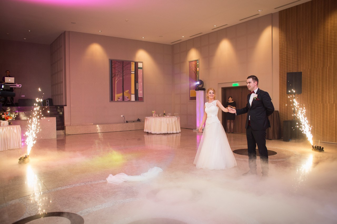 Carmen & Ionut by fotograf nunta Neamt — Eduard Schiopu