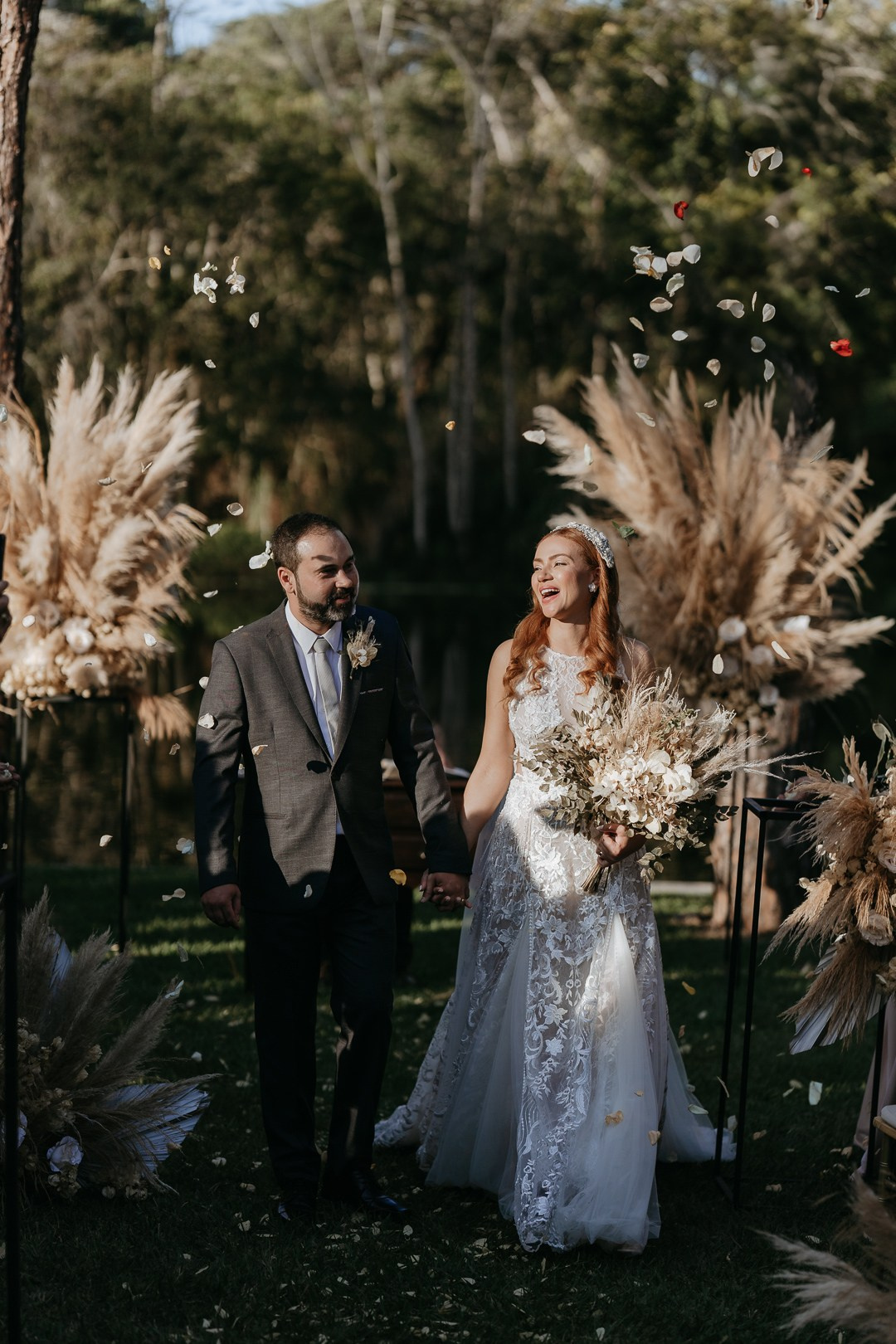 Vivian e Paulo. Edu e Josi Fotografia de Casamento em Belo Horizonte | Fotos Naturais