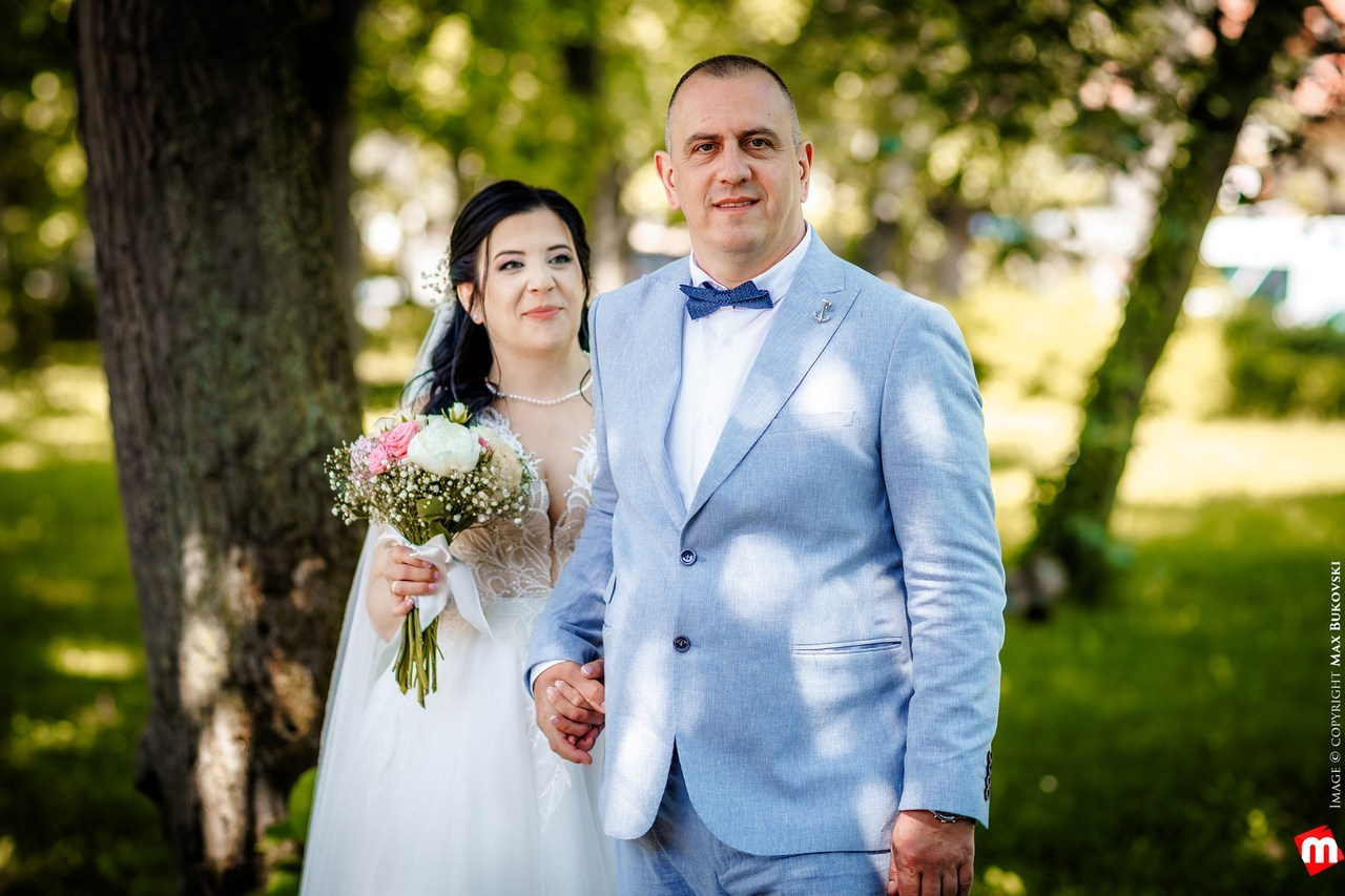 Ревюта. Начало