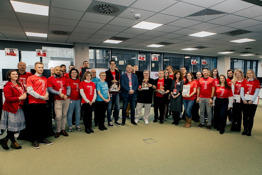 Korporacja Sabrę. Reportaż. Fotograf w Krakowie i Europie