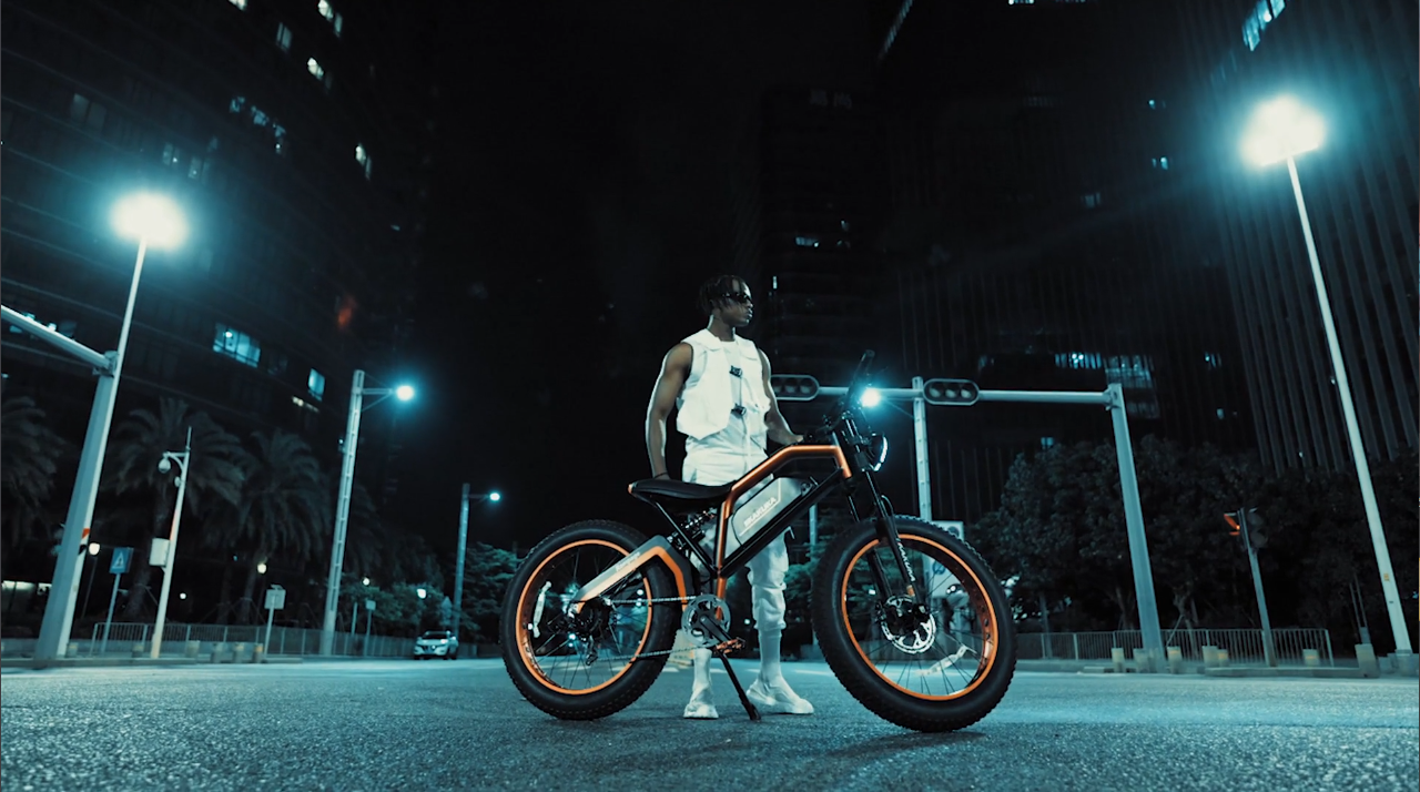 KAKUKA: E-BIKE. Сhillfilms