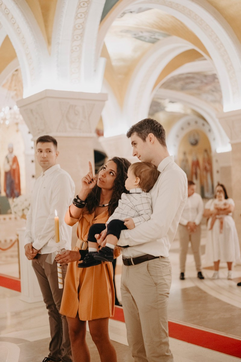 Filipovo krstenje / Hram svetog Save. Deciji i porodicni fotograf u Beogradu Oksana Skendzic