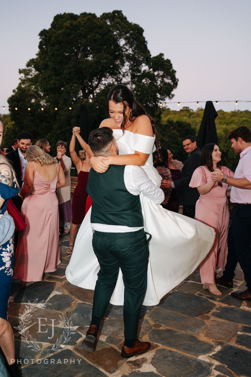 Louis & Tamsyn — Araluen Estate. Emma Joy Photography