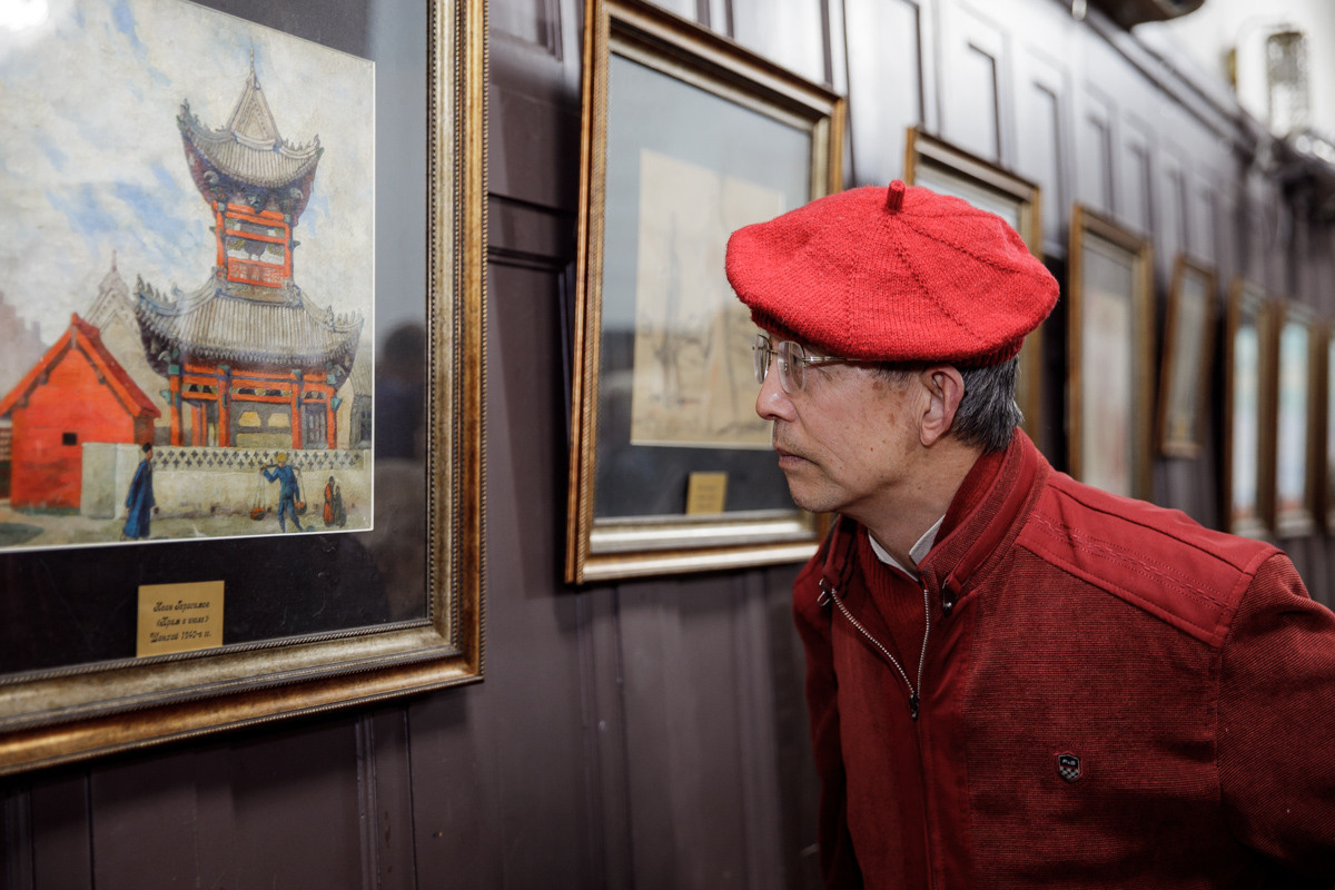 Выставка частной коллекции картин русских художников в консульстве РФ. Фотограф в Шанхае — Лола Пидлуская