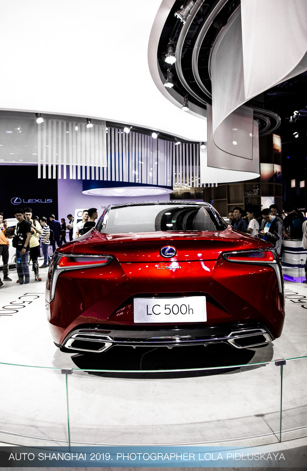Shanghai Auto Show 2019: A Glimpse into the Future. Photographer in Shanghai — Lola Pidluskaya