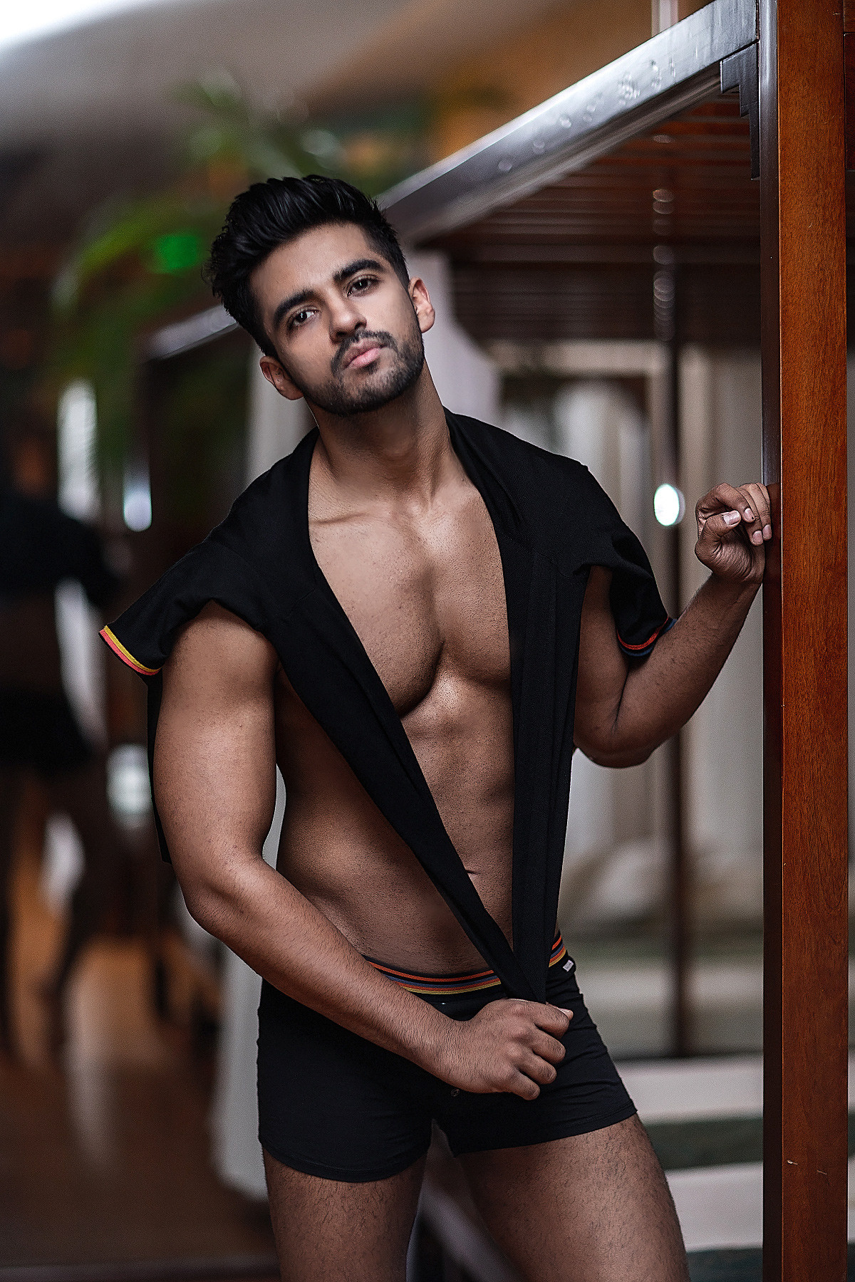 Джашан — индийский певец в Шанхае. Фотограф в Шанхае — Лола Пидлуская