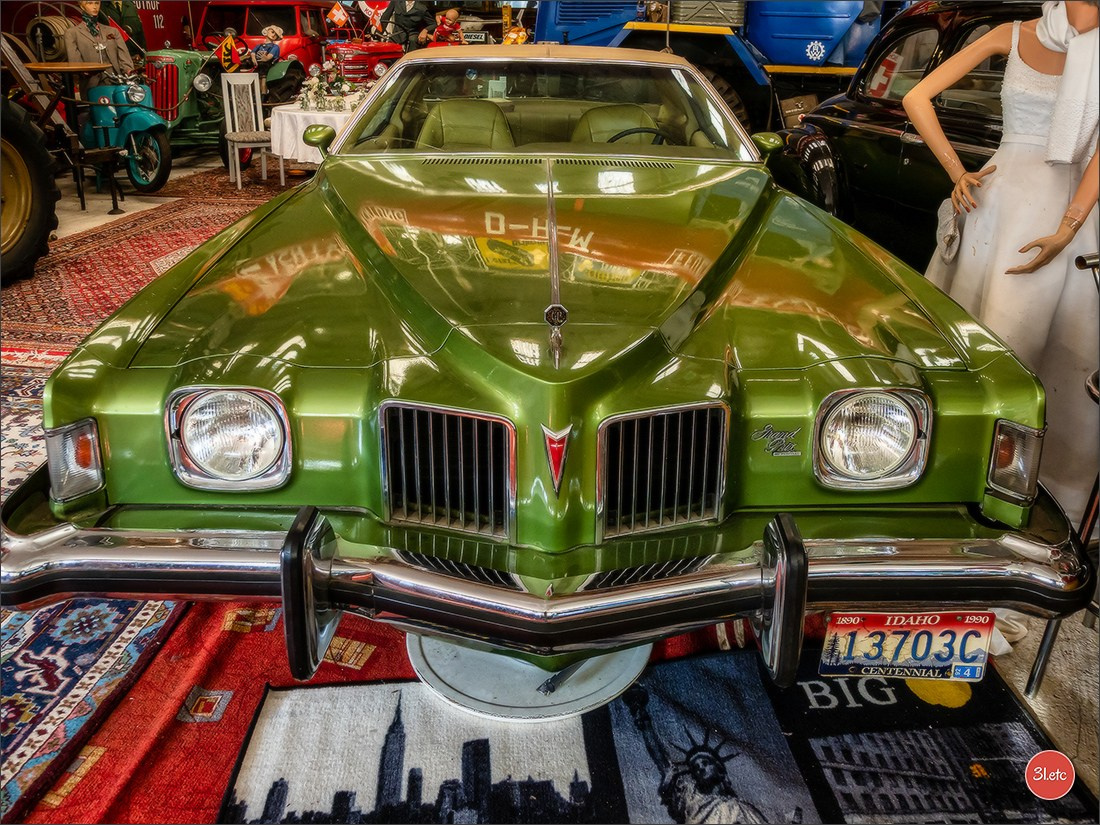 Удивительное место - частный музей старинного хлама - Fahrzeugmuseum. Photographe à Strasbourg | Portraits, Studio, Enfants, Événements