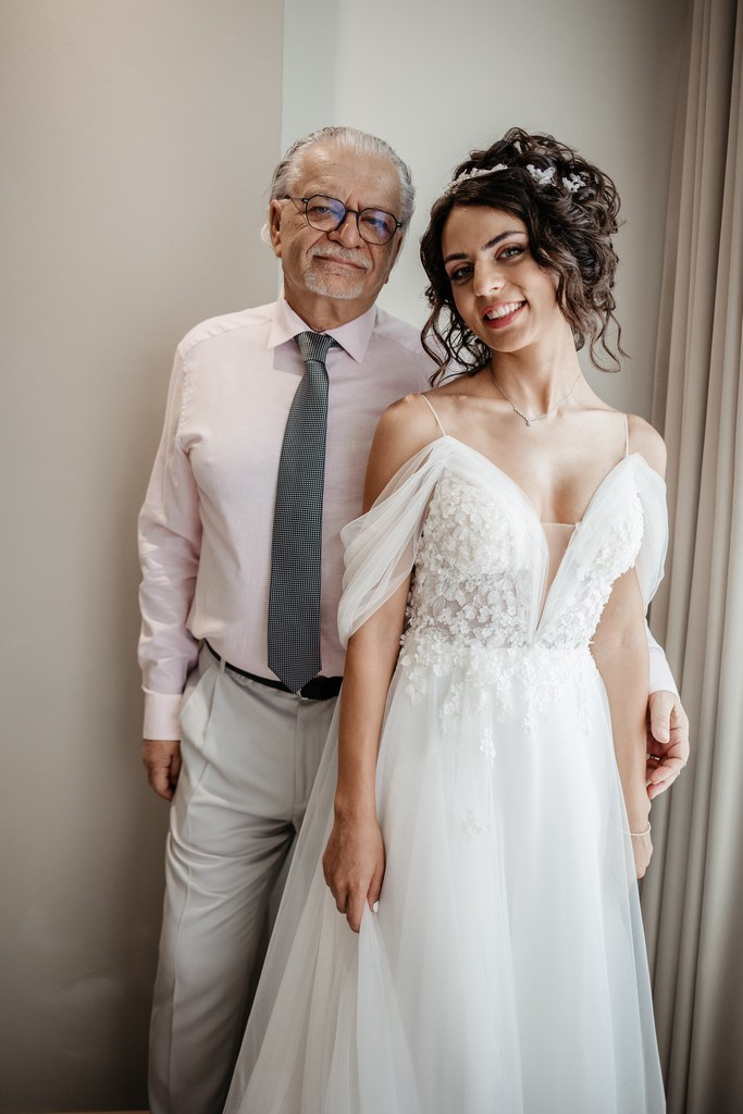 Isil si Radu by Fotograf nunta Iasi — Eduard Schiopu