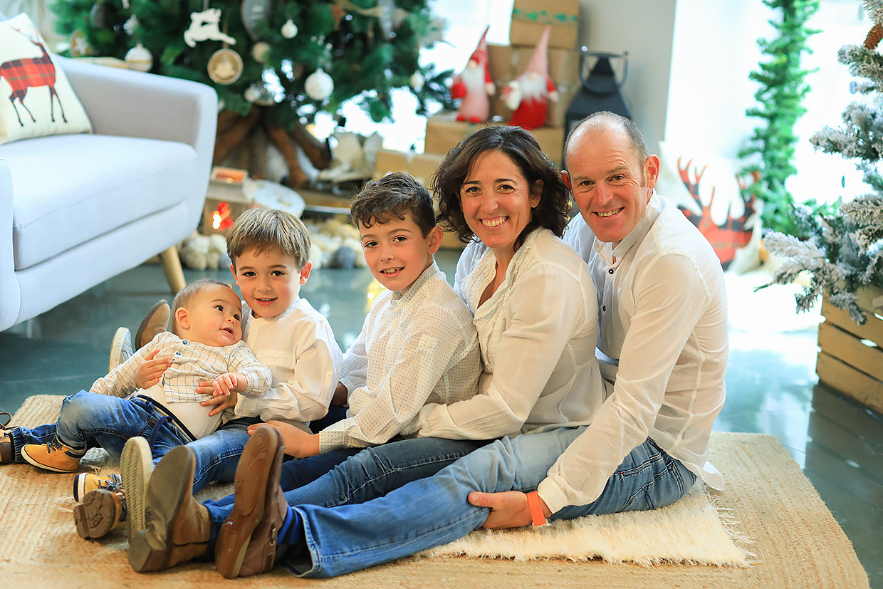 MÓNICA. Fotografía de Eventos, Embarazo y Familiar en Pirineos