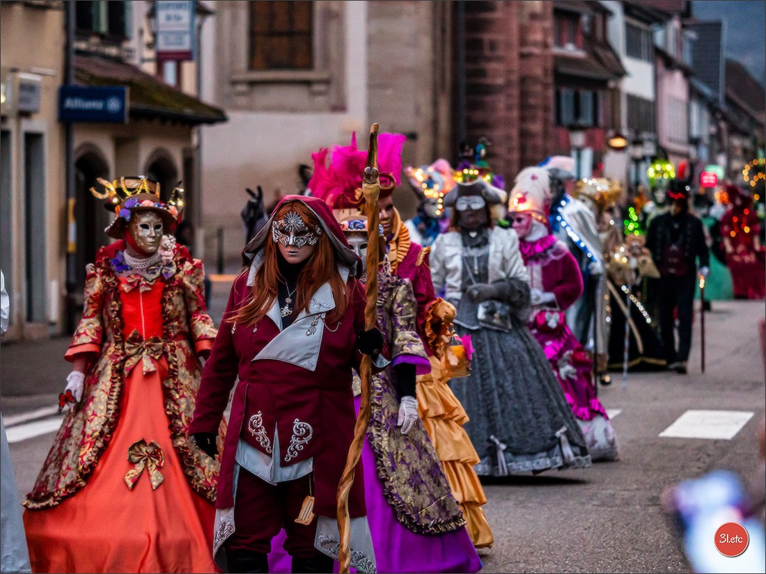 Carnaval venitien de Rosheim 2024. Photographe à Strasbourg | Portraits, Studio, Enfants, Événements