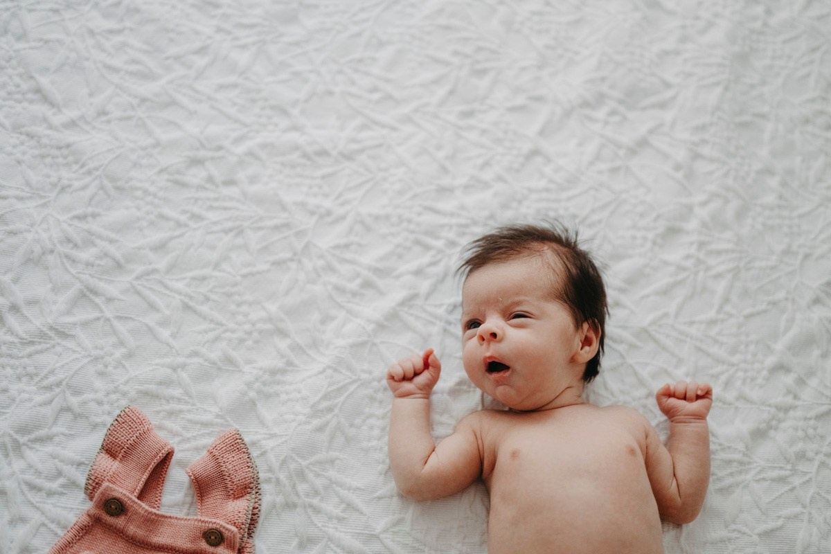 Latinka, Visnja i Konstantin / porodicno fotografisanje, fotografisanje bebe kod kuce. Deciji i porodicni fotograf u Beogradu Oksana Skendzic