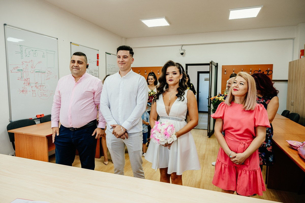 Cununie civila. Amy Foto