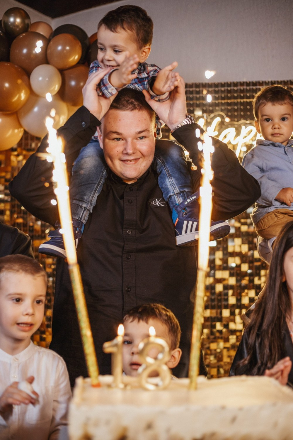 FOTOGRAFISANJE PUNOLETSTVA. Fotografi iz Backog Petrovca David i Andrea Stojanovic