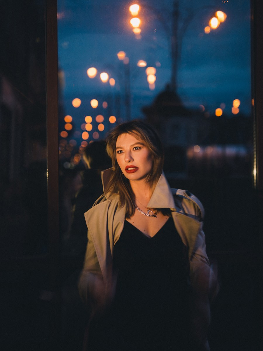 Kristina. Nocny spacer. Fotograf w Krakowie i Europie