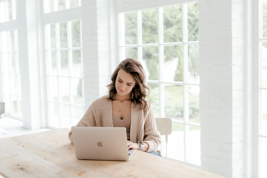 Julia. Dla strony internetowej marketingowca. Fotograf w Krakowie i Europie