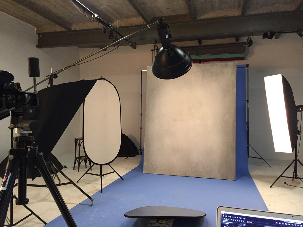 Studio Photogenic. Commercial and studio photographer in Belgrade