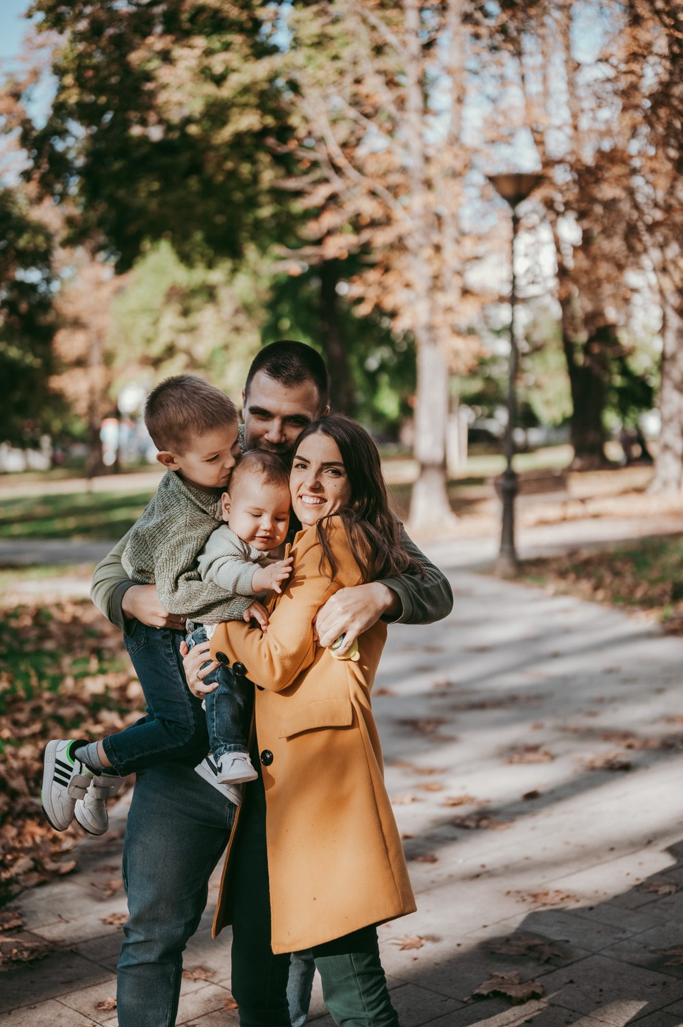 Paunovici / porodicno fotografisanje. Deciji i porodicni fotograf u Beogradu Oksana Skendzic