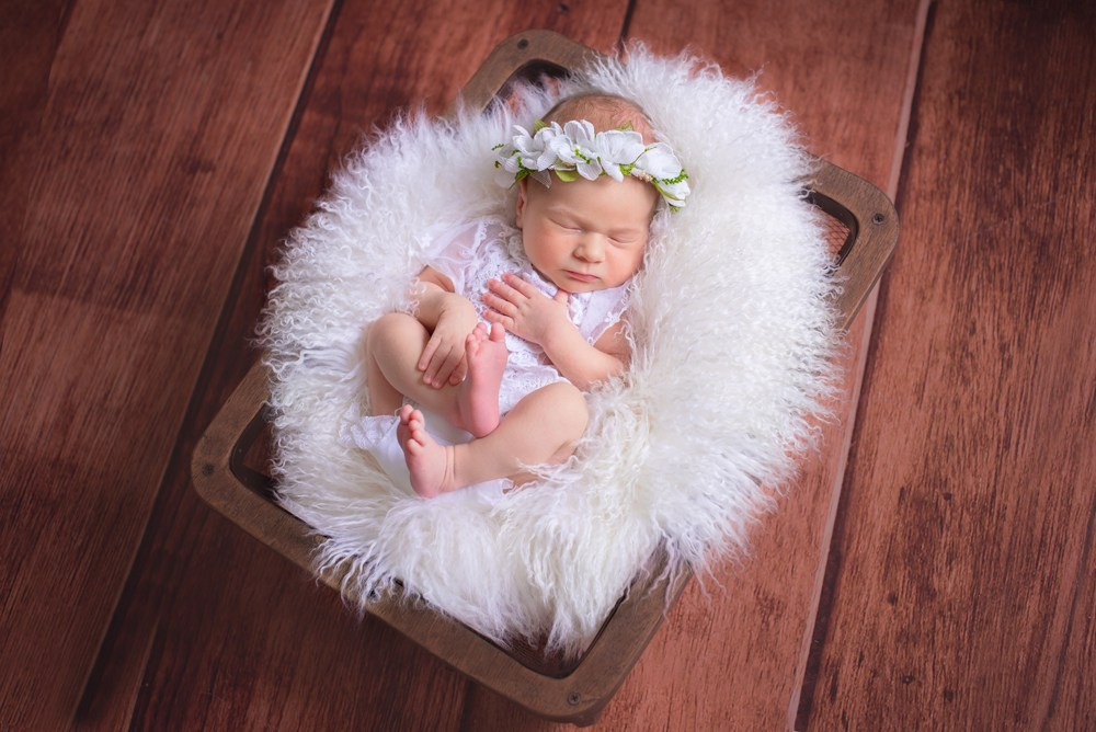 Sesja noworodkowa dla dziewczynki w Trójmieście - Natalia Lucko