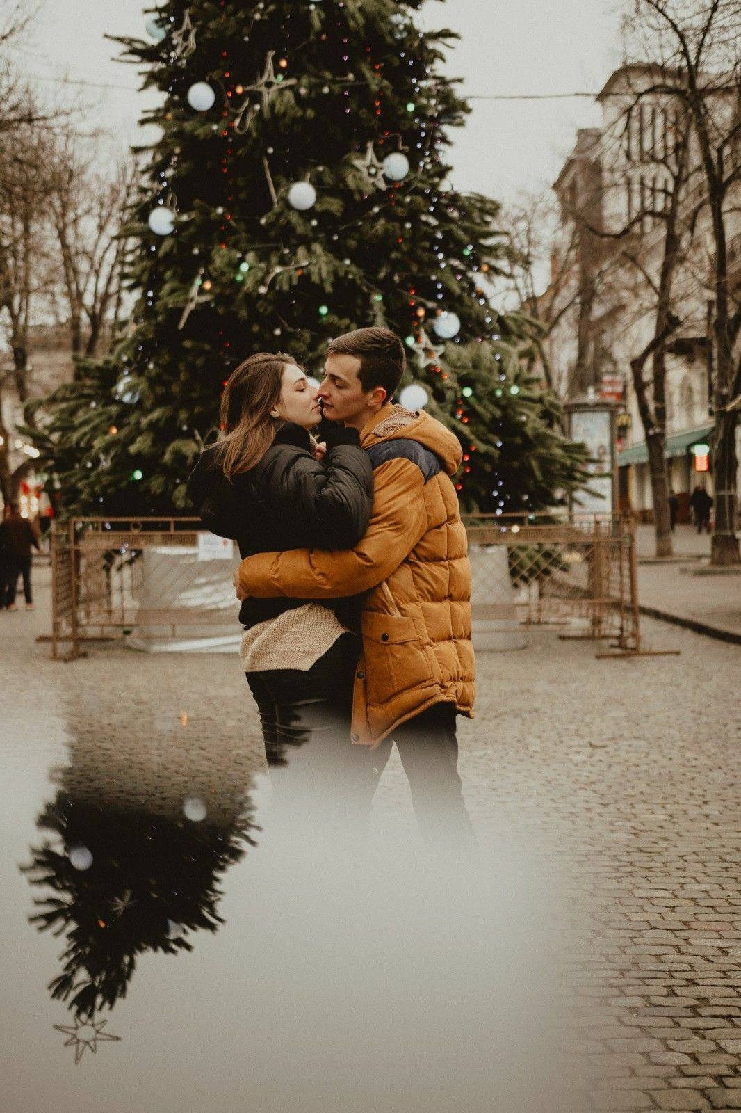 ПОДГОТОВКА К РОЖДЕСТВЕНСКОЙ СЪЁМКЕ НА ЯРМАРКЕ. Фотограф Лейпциг