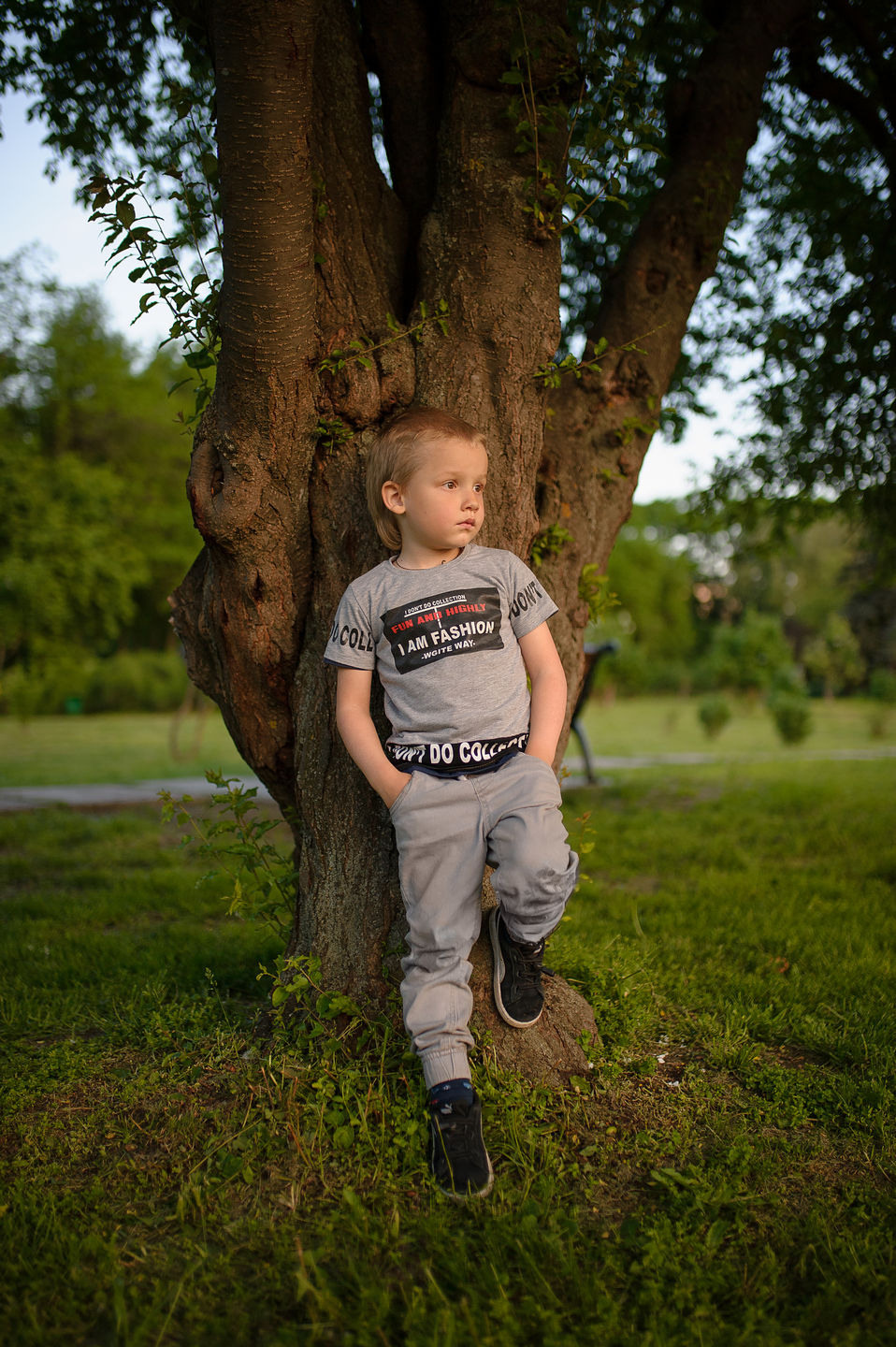 Весенняя Фотосессия Сашика. Семейный фотограф в Кишинёве THOMAS SHTIFT