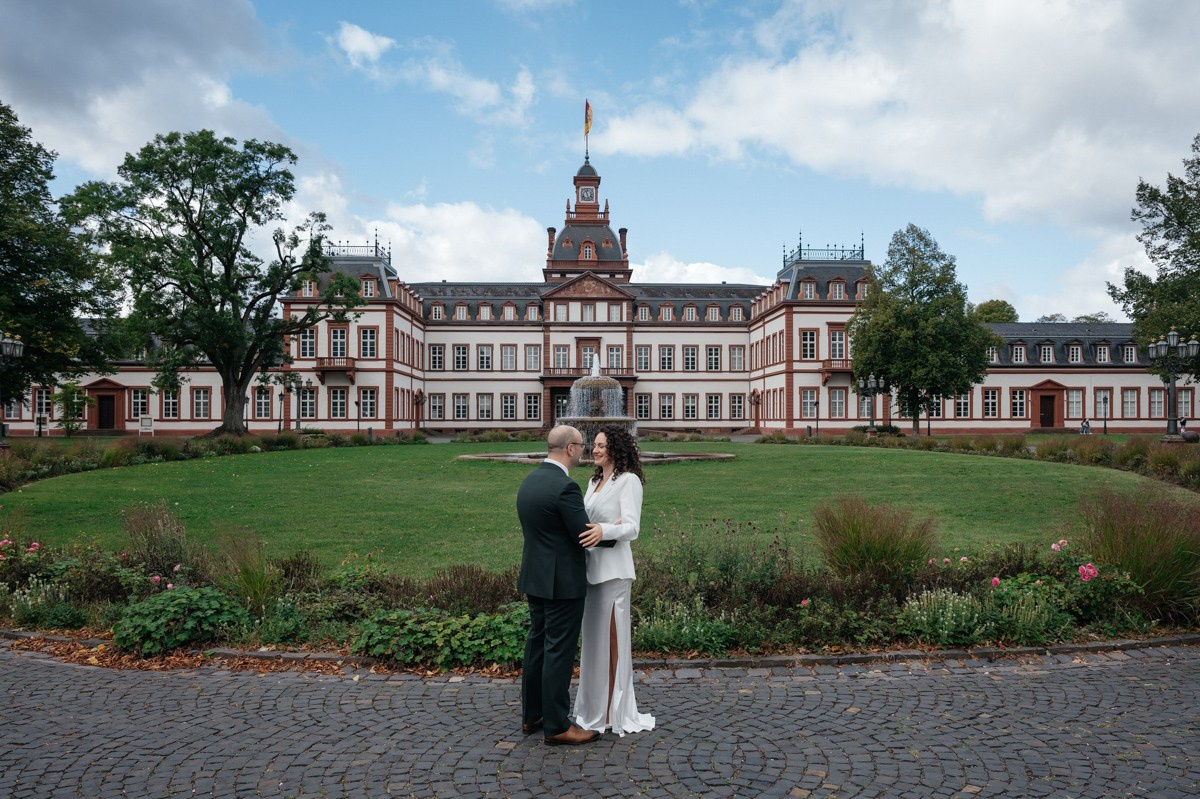 Civil Wedding at Schloss Philippsruhe in Hanau. Wedding photographer & videographer Frankfurt | Denis Mirosnik