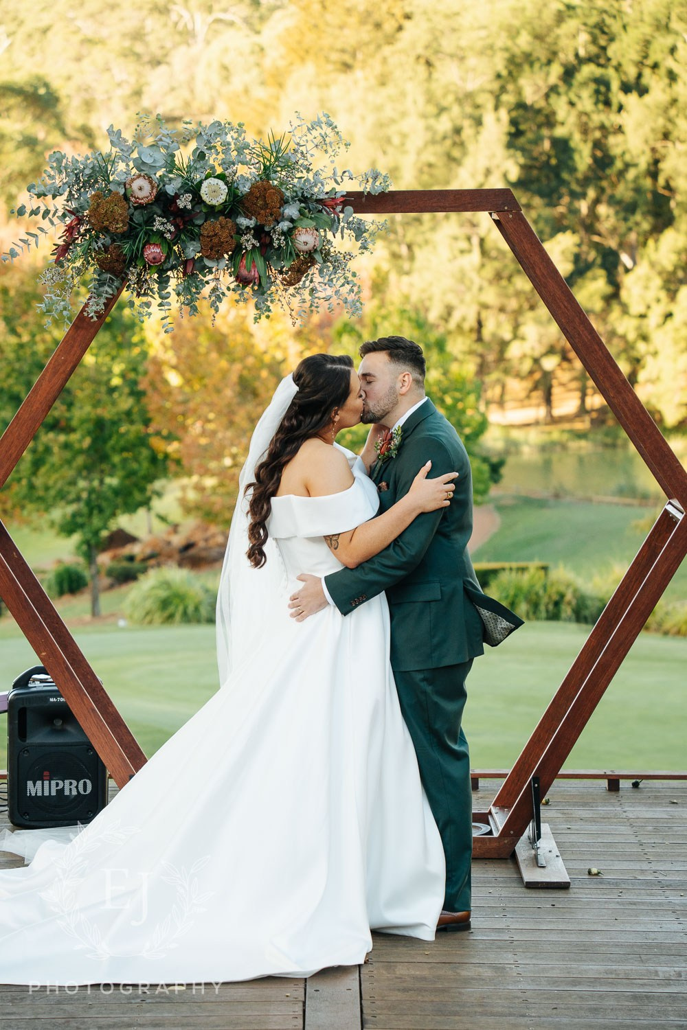 Louis & Tamsyn — Araluen Estate. Emma Joy Photography