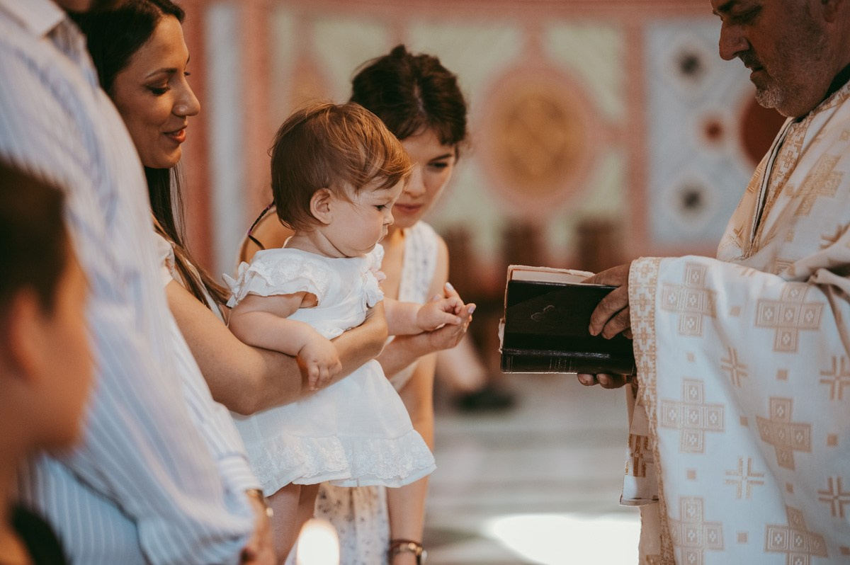 Tarino krstenje. Deciji i porodicni fotograf u Beogradu Oksana Skendzic