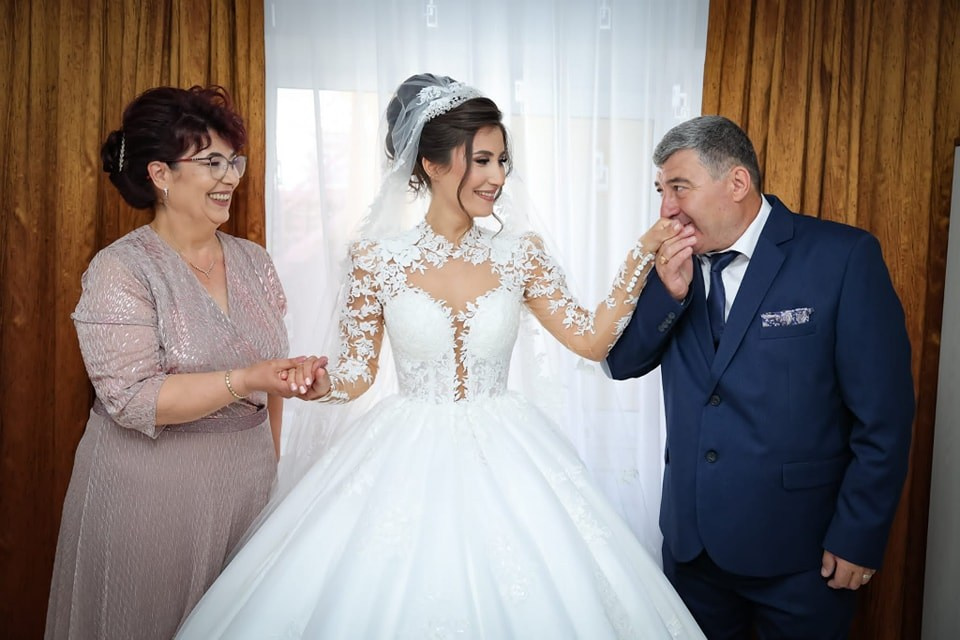 Ioana & Marian. Fotograf Nuntă Constanța - Moments by Gub