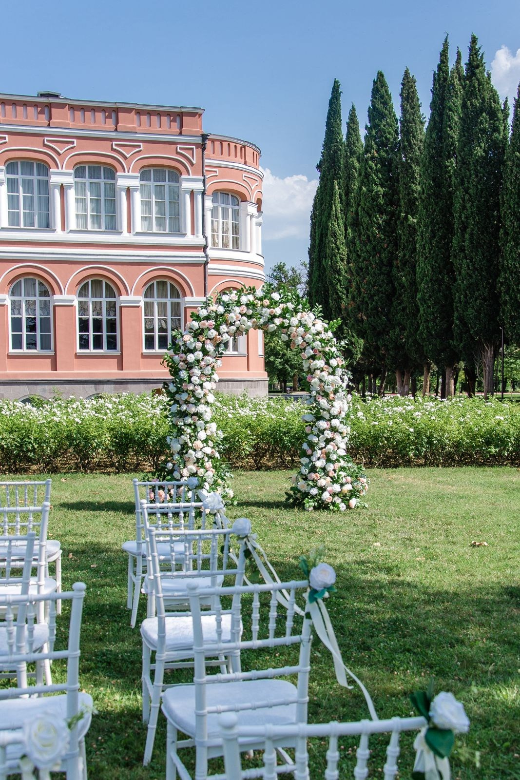 Wedding at Chateau Mukhrani L’Orangerie. Art Event Studio — Wedding in Georgia 💜