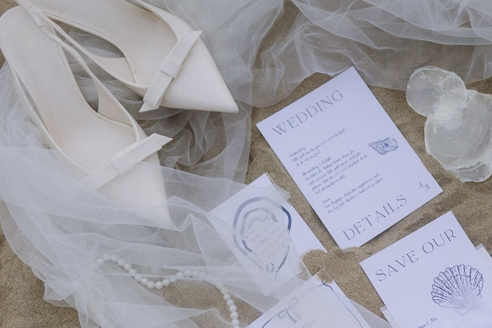 Anastasia & Alex (Freie Trauung am Meer in Holland - nur zu zweit). Hochzeitfotografin Düsseldorf, NRW Nadja Holzmann