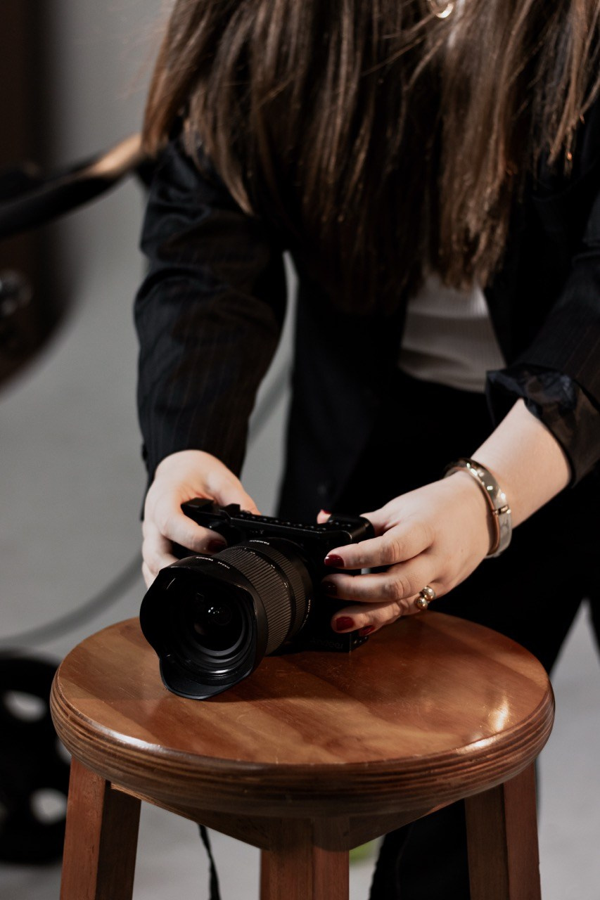 fotógrafa marca pessoal São Paulo, ensaio marca pessoal São Paulo, fotografia para empreendedoras São Paulo, fotógrafa branding São Paulo, retrato corporativo São Paulo, ensaio para LinkedIn São Paulo, fotos profissionais São Paulo, fotógrafa marca pessoal Santos, ensaio marca pessoal Santos, fotografia para empresárias Santos, retrato corporativo Santos, ensaio corporativo Santos, fotografia branding Santos, fotógrafa marca pessoal Praia Grande, ensaio marca pessoal Praia Grande, ensaio branding Praia Grande, fotografia para empreendedoras Praia Grande, fotógrafa para empresárias Praia Grande, retrato corporativo Praia Grande, fotografia corporativa Praia Grande, fotos profissionais Praia Grande, ensaio profissional Praia Grande, ensaio para psicóloga São Paulo, ensaio para médica São Paulo, ensaio para dentista São Paulo, ensaio para advogada São Paulo, ensaio para arquiteta São Paulo, ensaio para mentora São Paulo, ensaio para consultora São Paulo, ensaio para coach São Paulo, ensaio para nutricionista São Paulo, ensaio para influenciadora São Paulo, ensaio para empresária São Paulo, ensaio para psicóloga Praia Grande, ensaio para médica Praia Grande, ensaio para dentista Praia Grande, ensaio para advogada Praia Grande, ensaio para arquiteta Praia Grande, ensaio para mentora Praia Grande, ensaio para consultora Praia Grande, ensaio para coach Praia Grande, ensaio para nutricionista Praia Grande, ensaio para influenciadora Praia Grande, ensaio para empresária Praia Grande, ensaio para psicóloga Santos, ensaio para médica Santos, ensaio para dentista Santos, ensaio para advogada Santos, ensaio para arquiteta Santos, ensaio para mentora Santos, ensaio para consultora Santos, ensaio para coach Santos, ensaio para nutricionista Santos, ensaio para influenciadora Santos, ensaio para empresária Santos, marca pessoal, branding pessoal, posicionamento profissional, imagem profissional, imagem estratégica, posicionamento digital, branding feminino, branding para empreendedoras, fotógrafa marca pessoal Praia Grande, ensaio marca pessoal Praia Grande, fotógrafa marca pessoal Santos, ensaio marca pessoal Santos, fotógrafa marca pessoal São Paulo, ensaio marca pessoal São Paulo, fotografia para empresárias, fotografia para empreendedoras, retrato corporativo, fotografia corporativa, fotos profissionais, ensaio profissional feminino, branding pessoal, imagem profissional, ensaio para LinkedIn, ensaio para psicóloga, ensaio para médica, ensaio para advogada, ensaio para mentora, ensaio para empresária, Atualização de Imagem Profissional, Fotógrafa, backstage