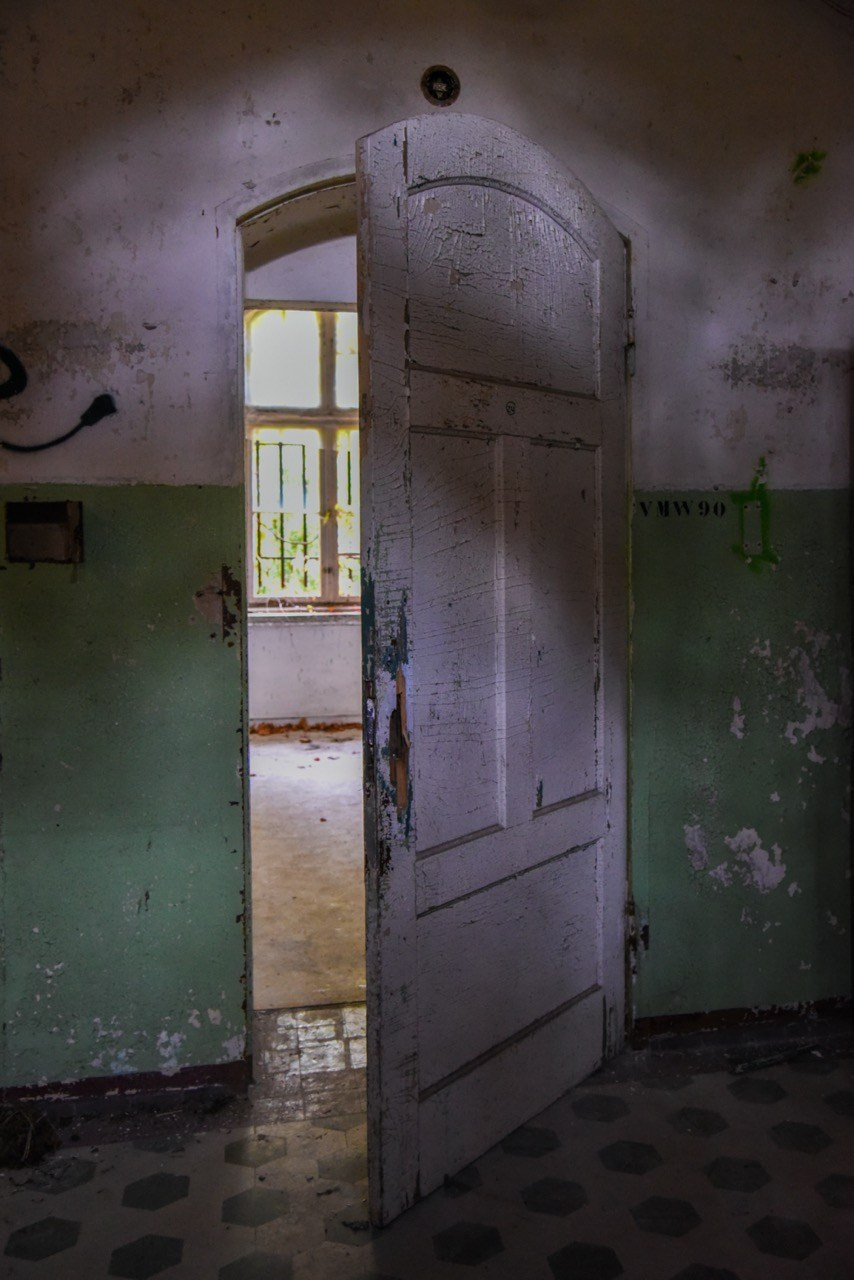 Aesthetic of Chaos. Katerina Kiper Photography