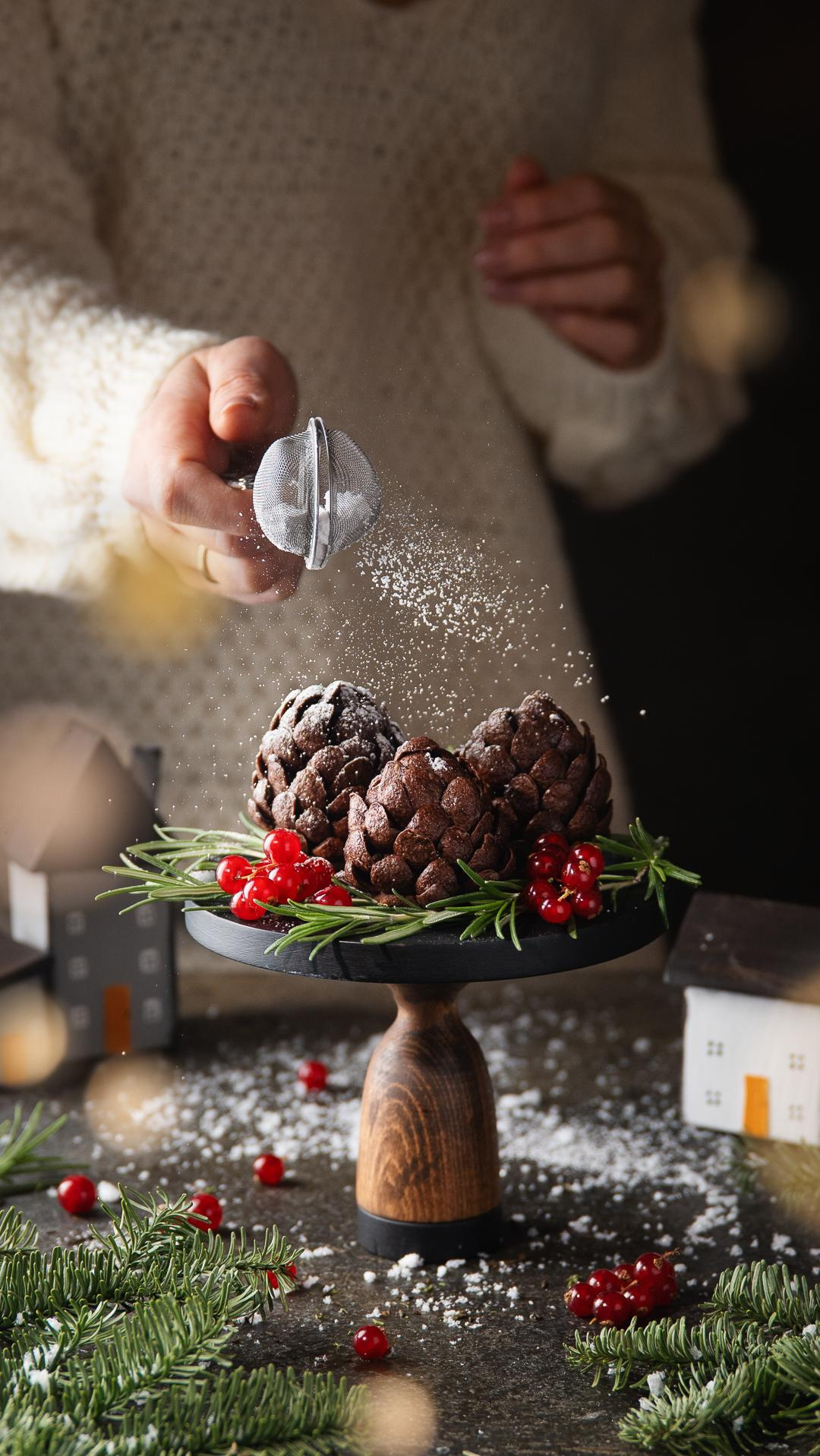 Weihnachtsbild Foto Content für Social Media Russische Dessert Zapfen 