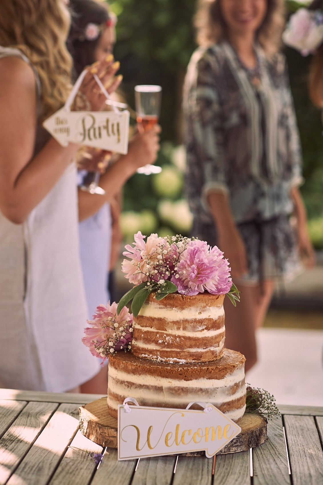 Boho party photo session. Portrait and Wedding Photographer Brussels & Amsterdam