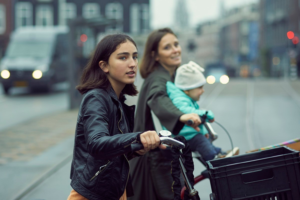 FAMILY PHOTO SHOOT. Portrait and Wedding Photographer Brussels & Amsterdam