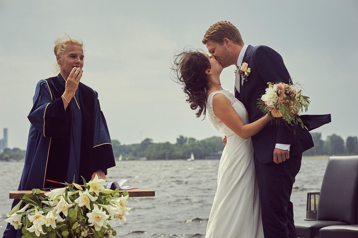 Trouwfotografie in Rotterdam. Portret, trouw en familie fotograaf in Amsterdam en Almere