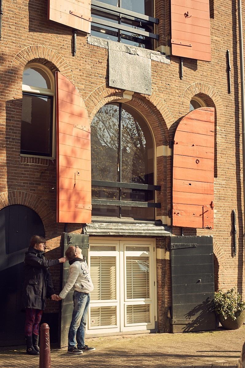 Distance Love Story. Portrait and Wedding Photographer Brussels & Amsterdam