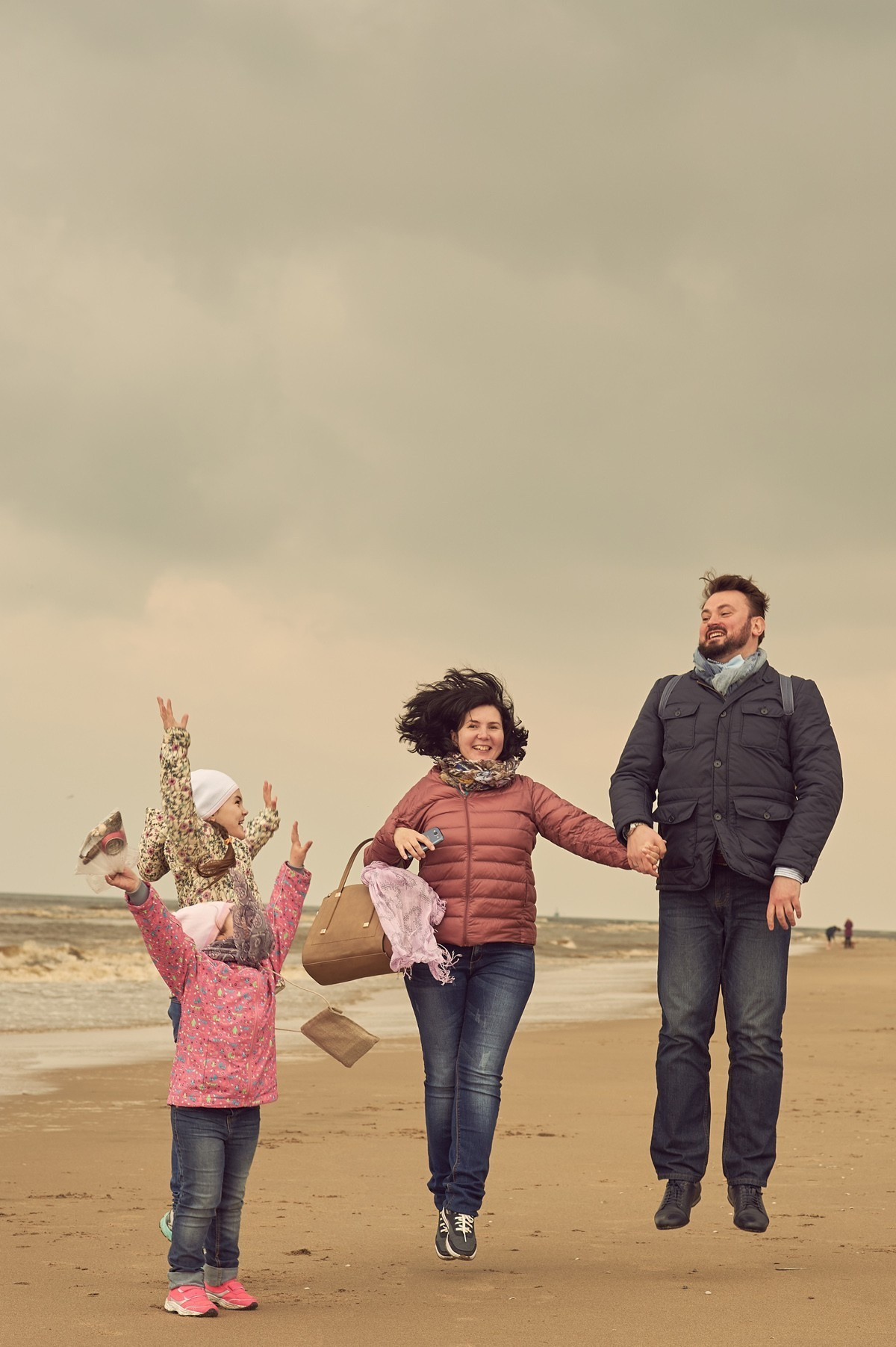 Family photoshoot in Keukenhof. Portrait and Wedding Photographer Brussels & Amsterdam