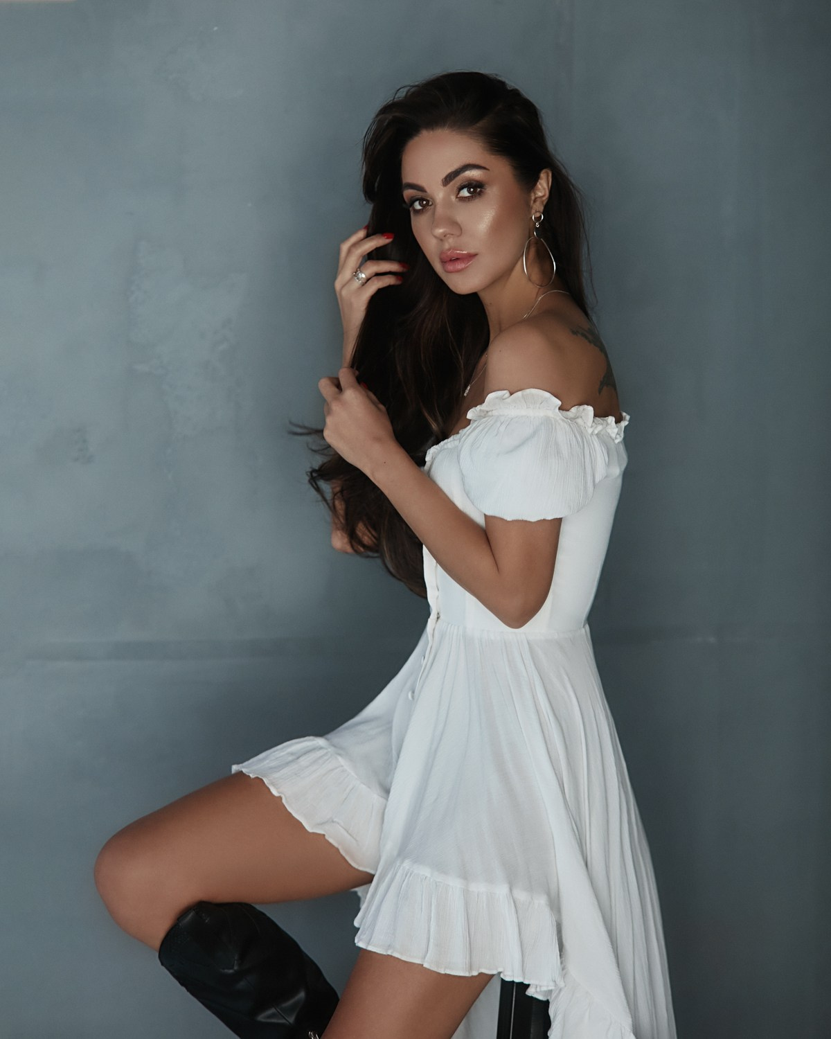 Studio photoshoot for Julia. Amazing photo session at a time convenient for you. Y